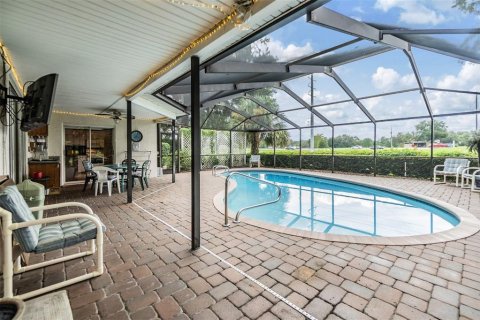 Villa ou maison à vendre à Zephyrhills, Floride: 3 chambres, 156.08 m2 № 1350480 - photo 12