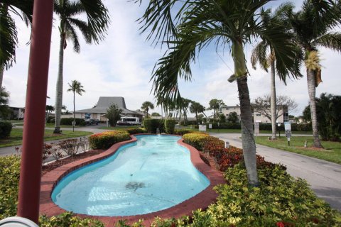 Copropriété à vendre à Lake Worth, Floride: 2 chambres, 100.33 m2 № 952150 - photo 1