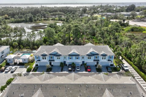 Adosado en venta en Stuart, Florida, 3 dormitorios, 187.38 m2 № 1159635 - foto 9