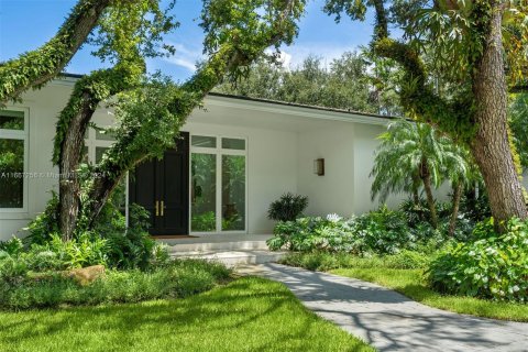 Villa ou maison à vendre à Coral Gables, Floride: 6 chambres, 609.62 m2 № 1387929 - photo 28