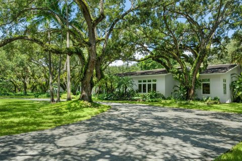 Villa ou maison à vendre à Coral Gables, Floride: 6 chambres, 609.62 m2 № 1387929 - photo 27