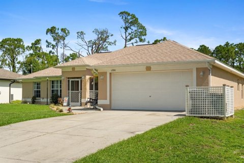 Villa ou maison à vendre à North Port, Floride: 3 chambres, 208.75 m2 № 1297865 - photo 4