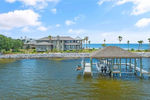 Villa ou maison à vendre à Gulf Breeze, Floride: 6 chambres, 1097.27 m2 № 1317527 - photo 5