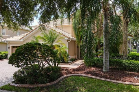 Villa ou maison à vendre à Kissimmee, Floride: 4 chambres, 347.64 m2 № 1260803 - photo 8