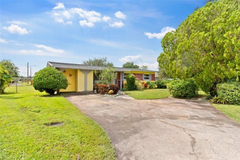 Villa ou maison à vendre à Orlando, Floride: 4 chambres, 124.02 m2 № 1388547 - photo 2