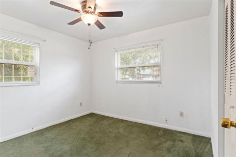 House in Orlando, Florida 4 bedrooms, 124.02 sq.m. № 1388547 - photo 23