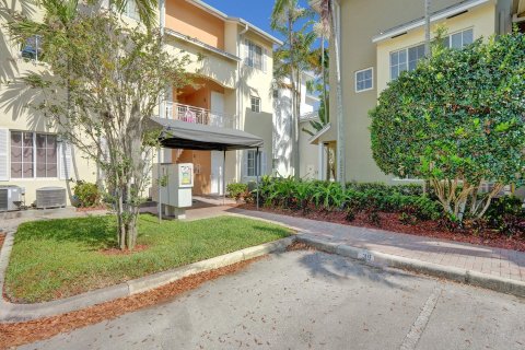 Condo in Fort Lauderdale, Florida, 1 bedroom  № 1136579 - photo 5