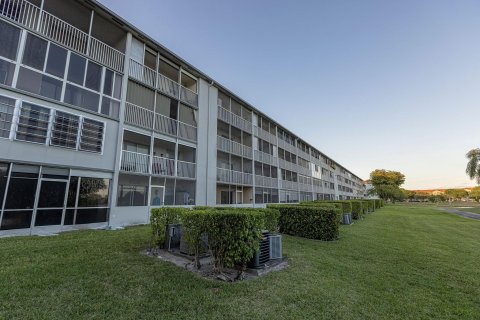 Condo in Pembroke Pines, Florida, 1 bedroom  № 1081466 - photo 28