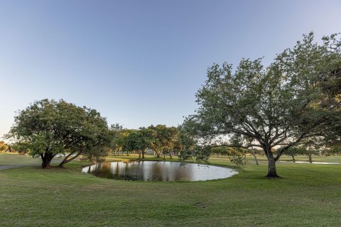 Condo in Pembroke Pines, Florida, 1 bedroom  № 1081466 - photo 27