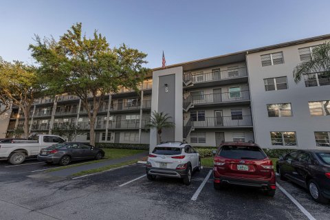 Condo in Pembroke Pines, Florida, 1 bedroom  № 1081466 - photo 19