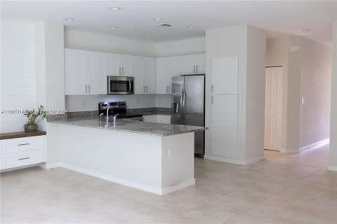 Townhouse in Hobe Sound, Florida 3 bedrooms, 164.44 sq.m. № 1381729 - photo 5