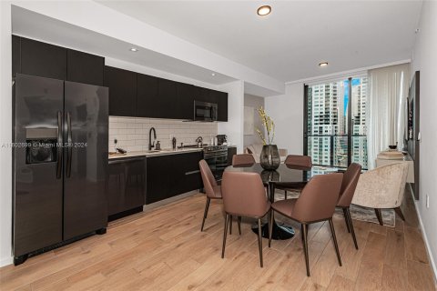 Condominio en venta en Miami, Florida, 3 dormitorios, 96.9 m2 № 1221863 - foto 5