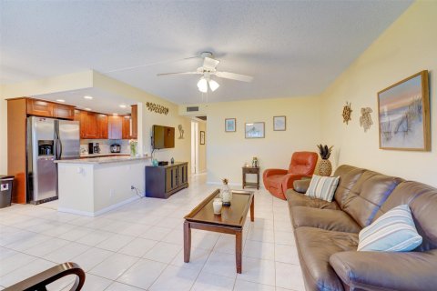 Condominio en venta en Deerfield Beach, Florida, 2 dormitorios, 76.92 m2 № 941247 - foto 23