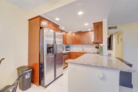Condominio en venta en Deerfield Beach, Florida, 2 dormitorios, 76.92 m2 № 941247 - foto 21