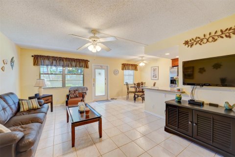 Condominio en venta en Deerfield Beach, Florida, 2 dormitorios, 76.92 m2 № 941247 - foto 17
