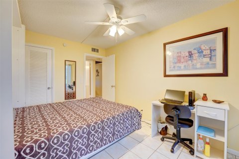 Condominio en venta en Deerfield Beach, Florida, 2 dormitorios, 76.92 m2 № 941247 - foto 12