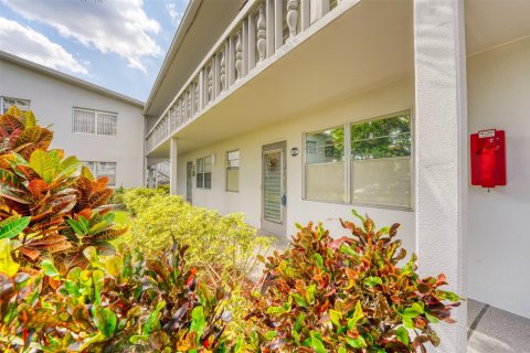 Condominio en venta en Deerfield Beach, Florida, 2 dormitorios, 76.92 m2 № 941247 - foto 25