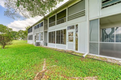 Condominio en venta en Deerfield Beach, Florida, 2 dormitorios, 76.92 m2 № 941247 - foto 4