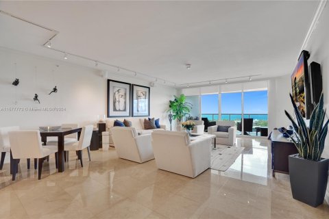 Condo in Aventura, Florida, 2 bedrooms  № 1176348 - photo 28