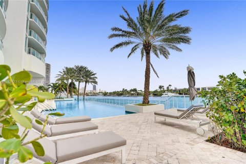 Condo in Aventura, Florida, 2 bedrooms  № 1176348 - photo 6