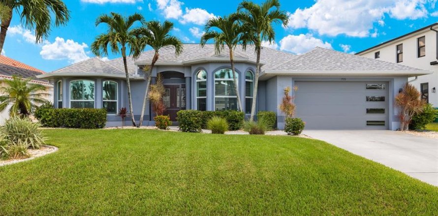 Villa ou maison à Cape Coral, Floride 3 chambres, 183.95 m2 № 1322636