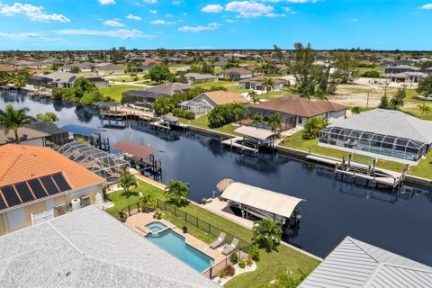 Villa ou maison à vendre à Cape Coral, Floride: 3 chambres, 183.95 m2 № 1322636 - photo 28