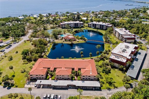 Copropriété à vendre à Punta Gorda, Floride: 2 chambres, 115.2 m2 № 1107816 - photo 1