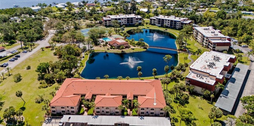 Condo in Punta Gorda, Florida, 2 bedrooms  № 1107816