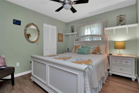 Casa en venta en Port Charlotte, Florida, 4 dormitorios, 211.35 m2 № 220505 - foto 30