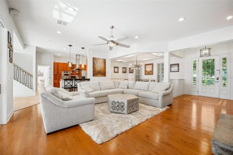 Casa en venta en Orlando, Florida, 5 dormitorios, 345.69 m2 № 1382384 - foto 5