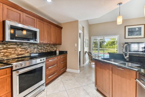 Villa ou maison à vendre à Punta Gorda, Floride: 2 chambres, 116.13 m2 № 1107764 - photo 12