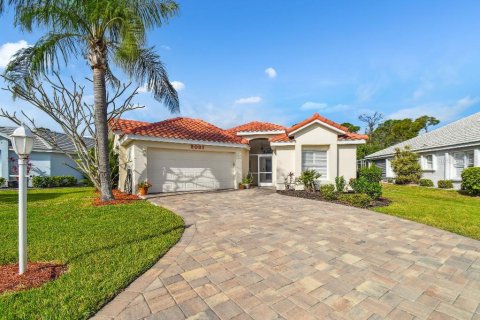 Villa ou maison à vendre à Punta Gorda, Floride: 2 chambres, 116.13 m2 № 1107764 - photo 1