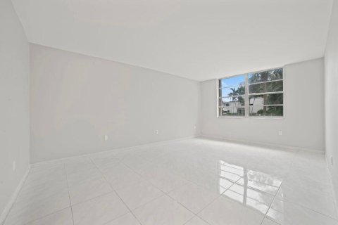 Copropriété à vendre à Aventura, Floride: 2 chambres, 157.28 m2 № 665419 - photo 2