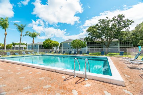 Copropriété à vendre à Stuart, Floride: 2 chambres, 111.48 m2 № 1186515 - photo 3