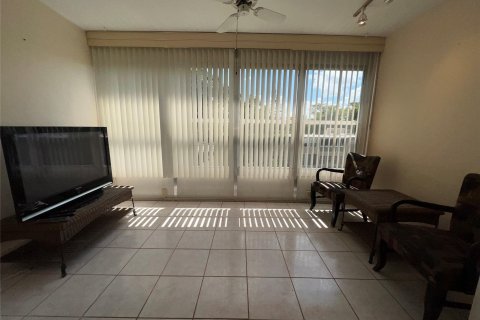 Condominio en venta en Margate, Florida, 2 dormitorios, 85.47 m2 № 1217169 - foto 15