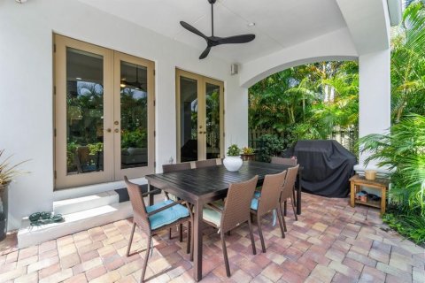 Casa en venta en Fort Lauderdale, Florida, 4 dormitorios, 389.26 m2 № 636735 - foto 19