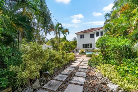 Casa en venta en Fort Lauderdale, Florida, 4 dormitorios, 389.26 m2 № 636735 - foto 13