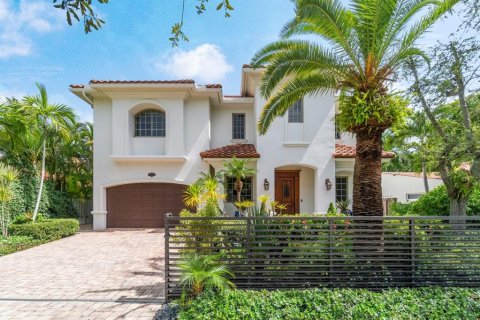 Casa en venta en Fort Lauderdale, Florida, 4 dormitorios, 389.26 m2 № 636735 - foto 1