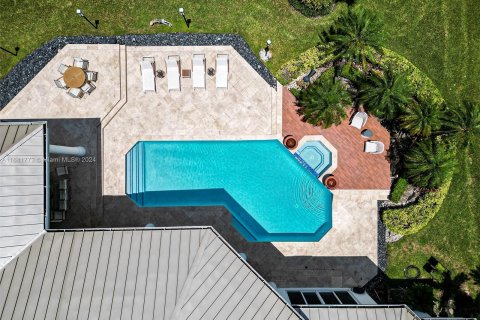 Villa ou maison à vendre à Weston, Floride: 5 chambres, 616.5 m2 № 1324586 - photo 5