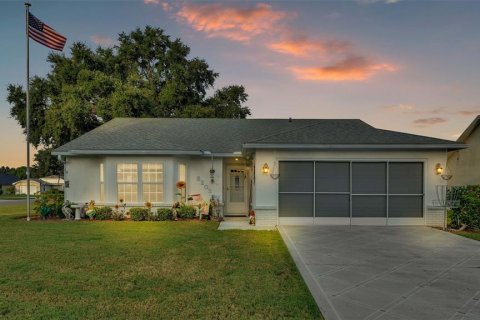 Villa ou maison à vendre à Lakeland, Floride: 2 chambres, 137.87 m2 № 1381463 - photo 1