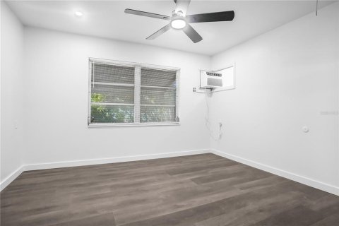 Copropriété à vendre à Bradenton, Floride: 1 chambre, 53.51 m2 № 1381460 - photo 2