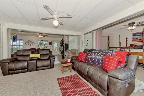 House in Port Charlotte, Florida 2 bedrooms, 117.99 sq.m. № 858883 - photo 20