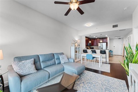 Condominio en venta en Orlando, Florida, 1 dormitorio, 91.04 m2 № 924090 - foto 19