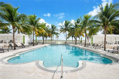 Copropriété à vendre à Miami Beach, Floride: 1 chambre, 119.19 m2 № 1271137 - photo 2