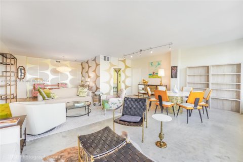 Condo in Miami Beach, Florida, 1 bedroom  № 1271137 - photo 6