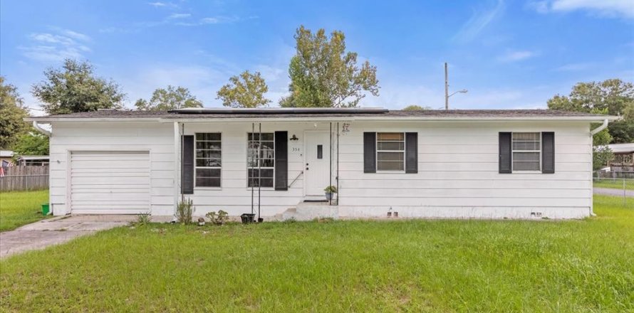 House in DeLand, Florida 3 bedrooms, 115.94 sq.m. № 1349814