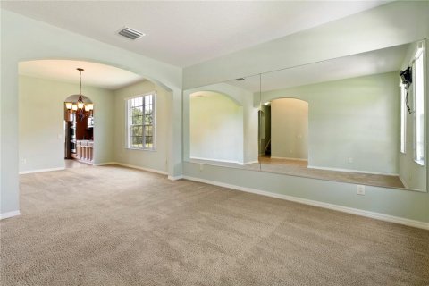 Casa en venta en Land O' Lakes, Florida, 5 dormitorios, 314.94 m2 № 1317979 - foto 3