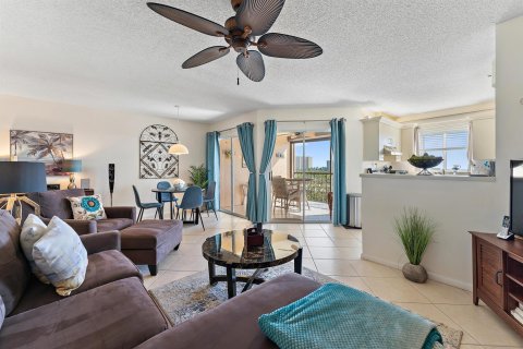 Condo in Jupiter, Florida, 1 bedroom  № 1116861 - photo 19