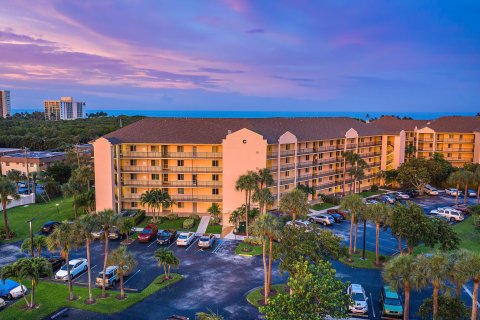 Condo in Jupiter, Florida, 1 bedroom  № 1116861 - photo 12