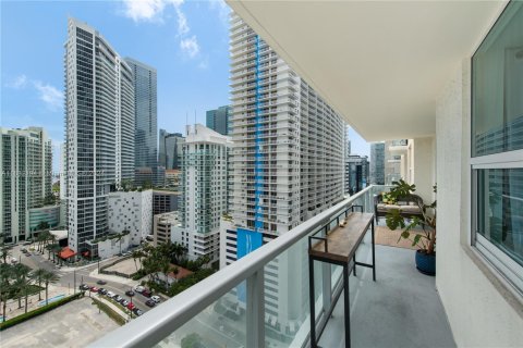 Condo in Miami, Florida, 1 bedroom  № 1294689 - photo 29